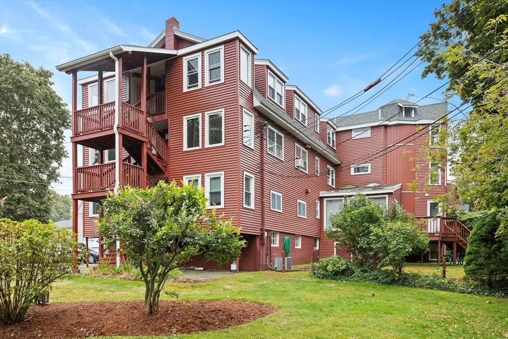 16 Middlesex Street #4, North Chelmsford, MA 01863 - Image #1