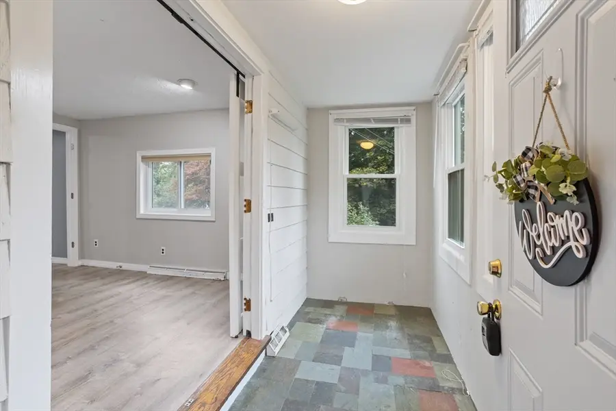 16 Middlesex Street #4, North Chelmsford, MA 01863 - Image #3