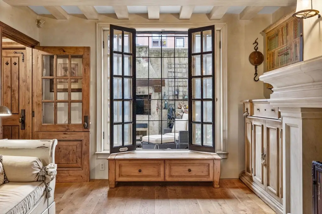 357-359 Beacon St #2, Boston, MA 02116 - Image #1