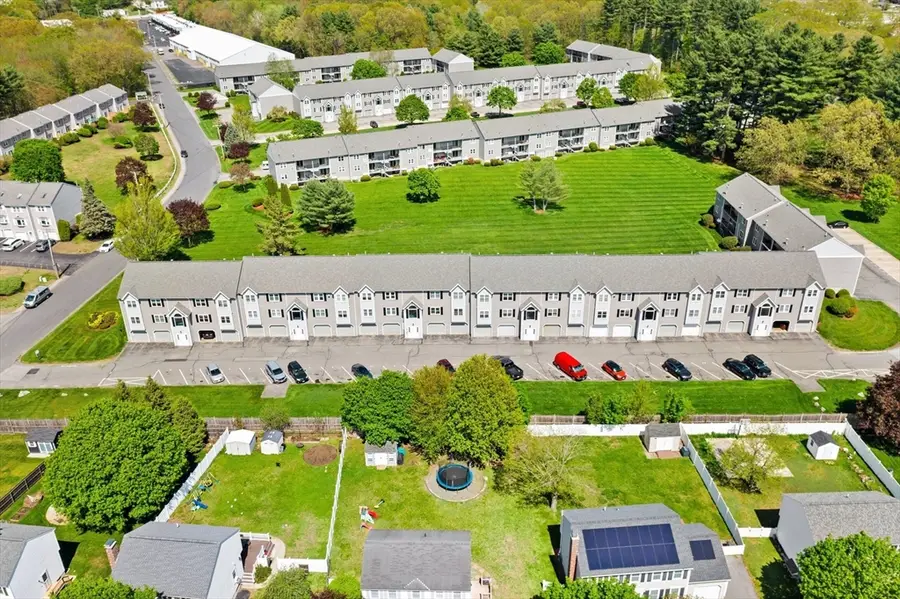 94 Tennis Plaza Rd #10, Dracut, MA 01826 - Image #3