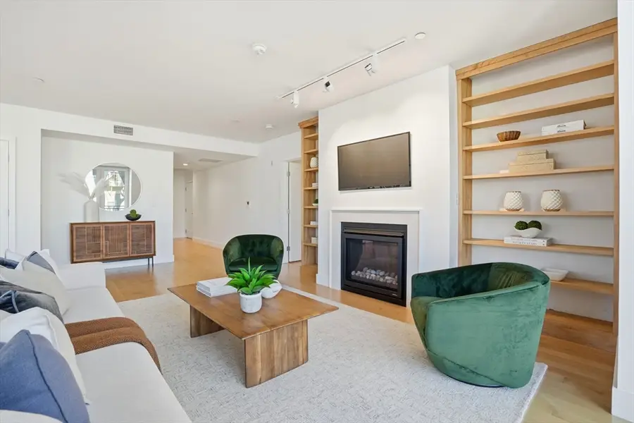 7 Beech St #211, Cambridge, MA 02140 - Image #2