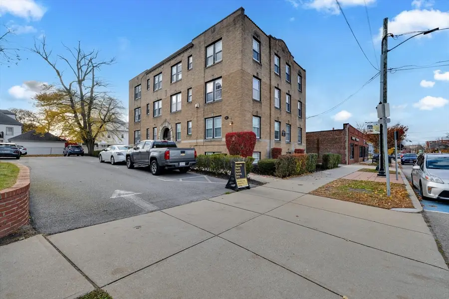 230 Massachusetts Ave #6, Arlington, MA 02474 - Image #2
