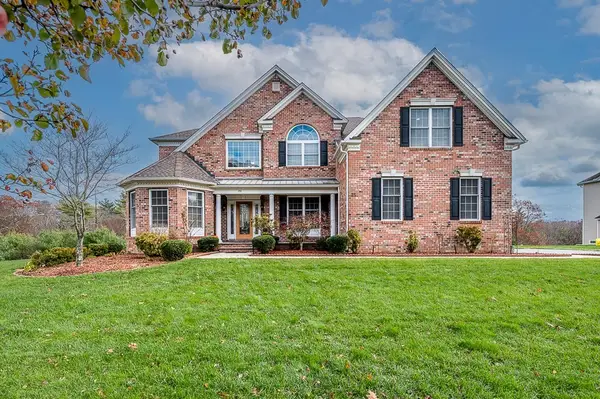 151 Mohawk Path, Holliston, MA 01746