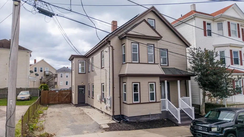23 Lexington St, Fall River, MA 02723 - #1