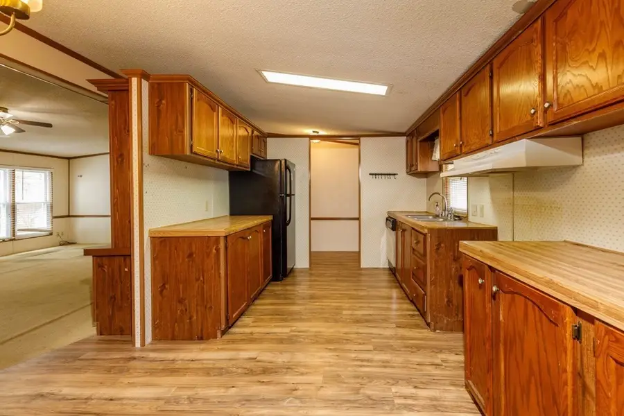 141 Sunrise Lane, Gardner, MA 01440 - Image #3