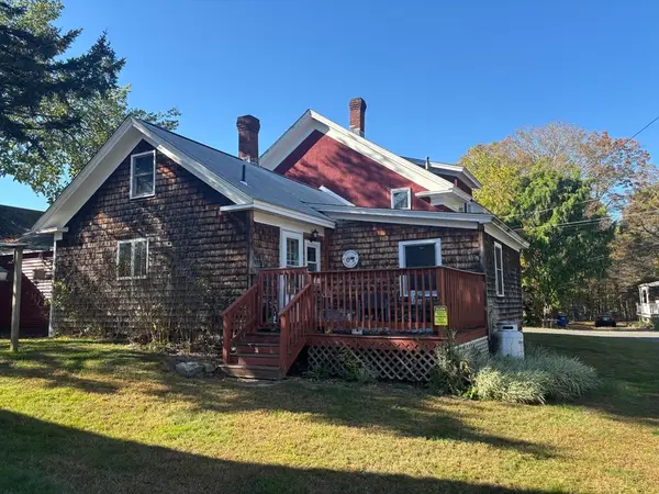 10 Cottage St, Belchertown, MA 01007