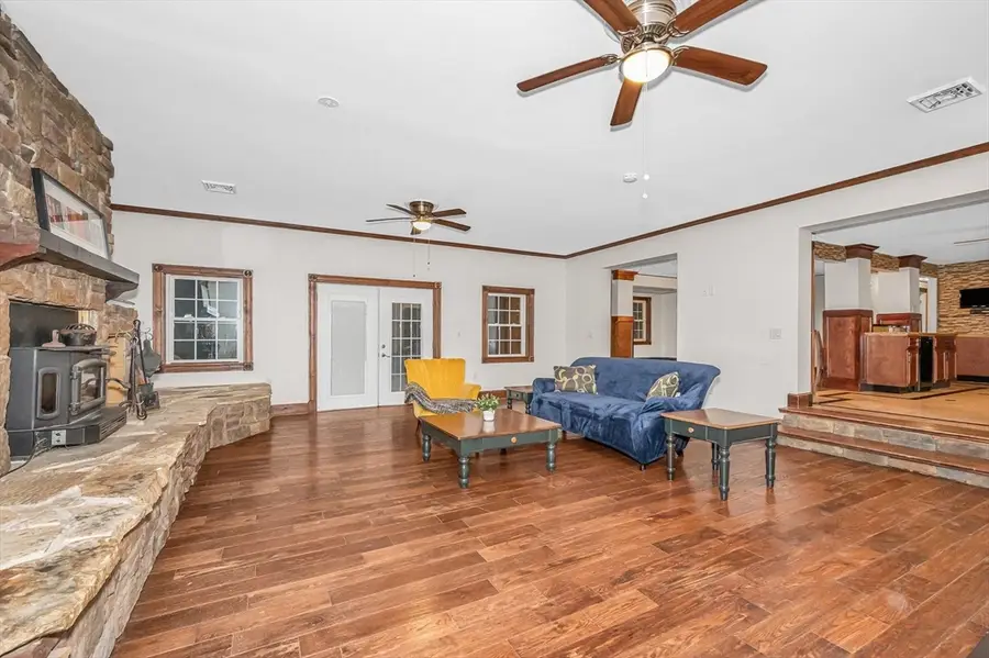 33 West St, Westford, MA 01886 - Image #2
