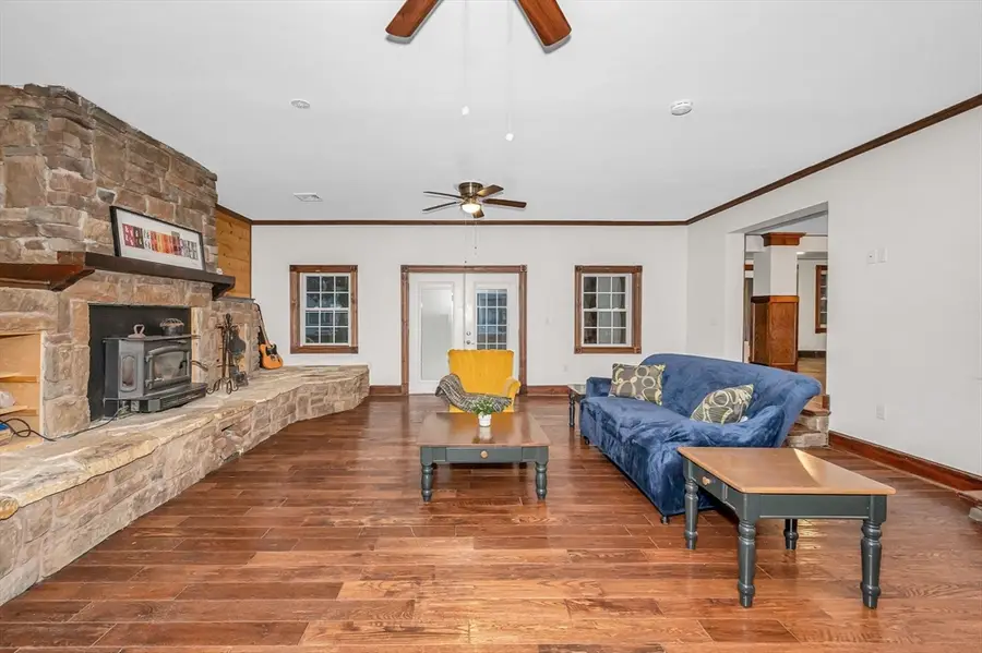33 West St, Westford, MA 01886 - Image #3