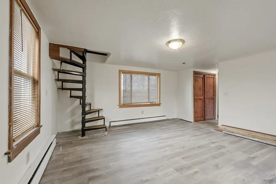 118 Spring St, Winchendon, MA 01475 - Image #2