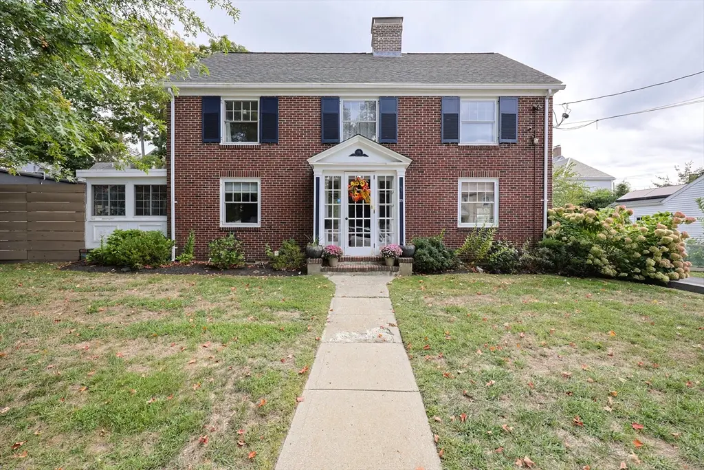 25 Brewster Rd, Framingham, MA 01702 - #1