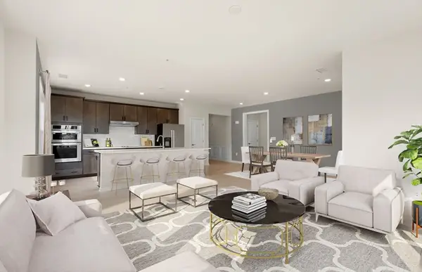 5 Peters Farm Way #106, Westborough, MA 01581