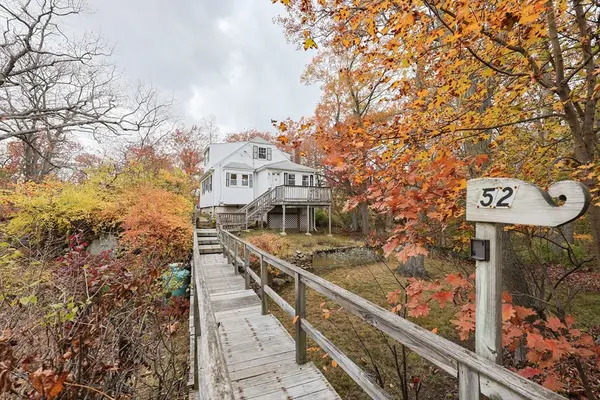 52 Harrison St, Medford, MA 02155