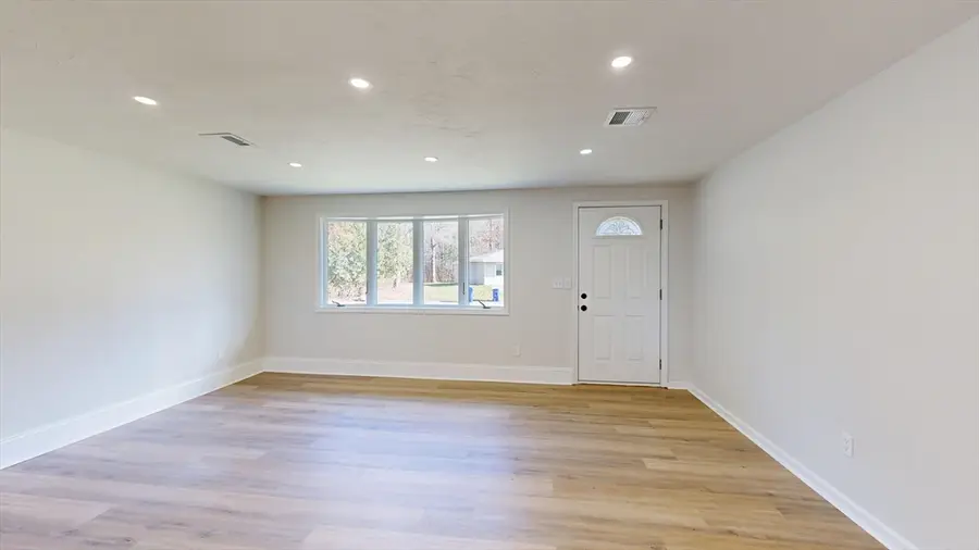 88 Roseen Road, Holbrook, MA 02343 - Image #2