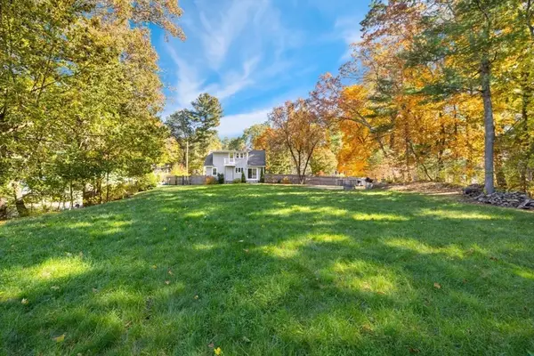 928 Main St, Lynnfield, MA 01940