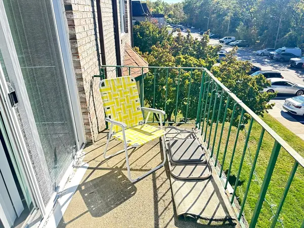 118 Oak Ln #10, Brockton, MA 02301