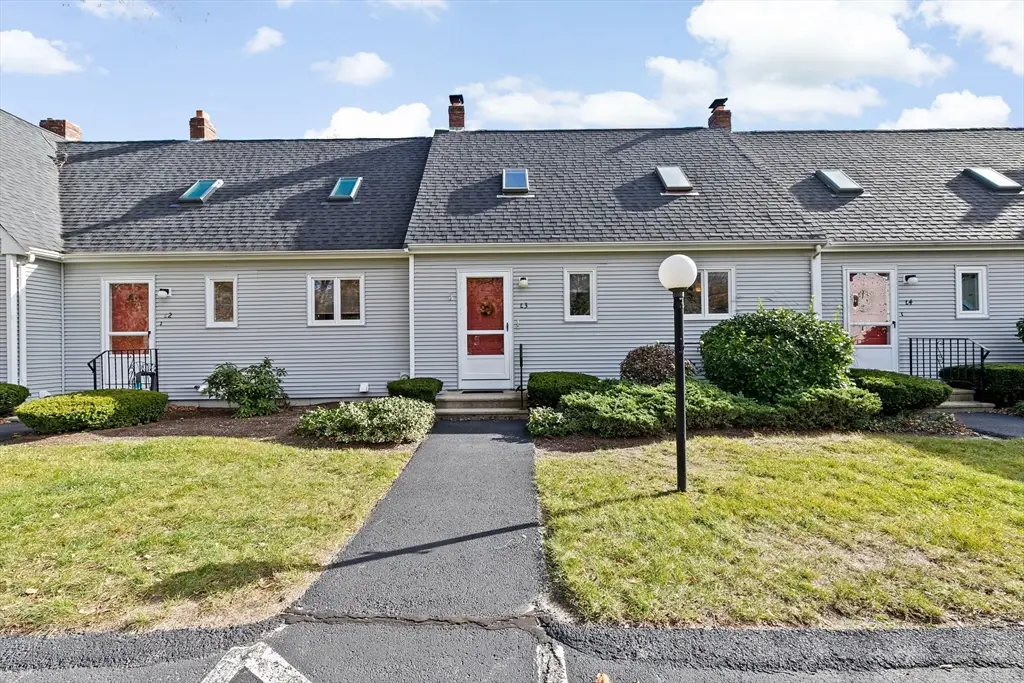 52 Liberty St #L3, Plymouth, MA 02360 - Image #1