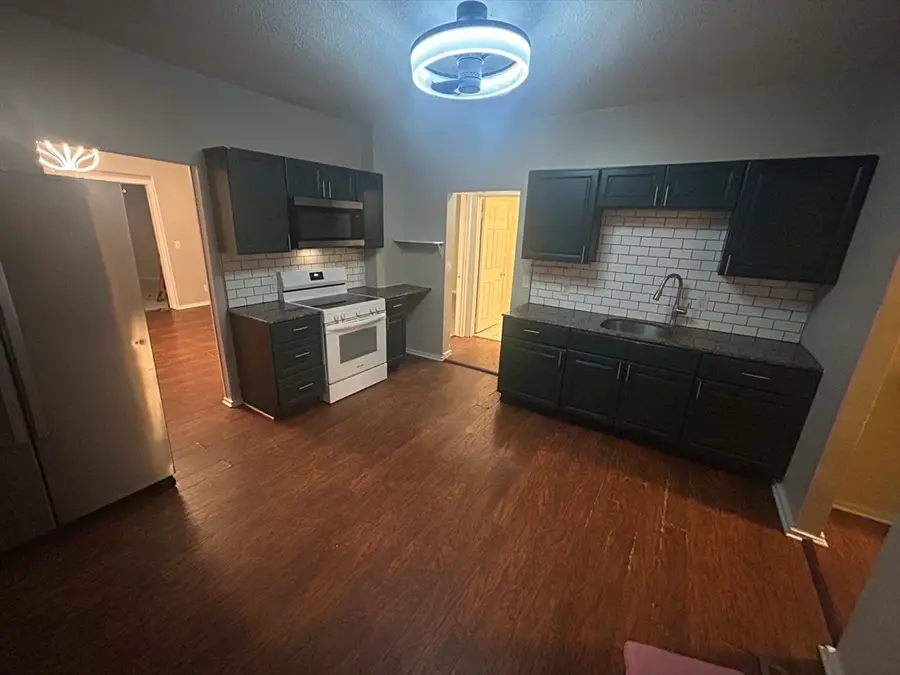 62 Washburn St, Springfield, MA 01107 - #2