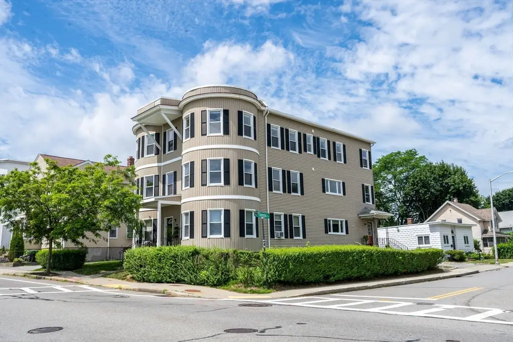 311 Plantation St, Worcester, MA 01604 - #1