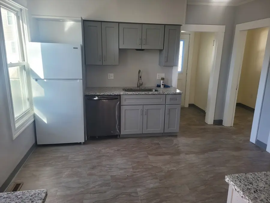 468 Springfield St, Agawam, MA 01001 - Image #2