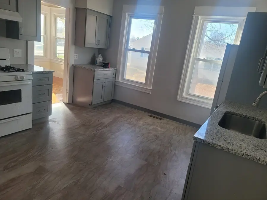 468 Springfield St, Agawam, MA 01001 - Image #3