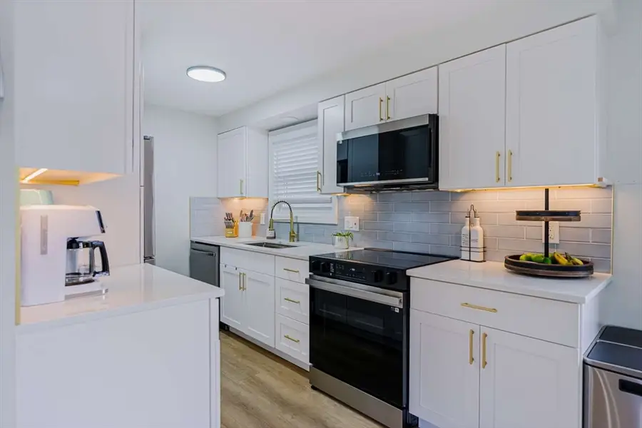 27 Silver Road #27, Everett, MA 02149 - Image #2