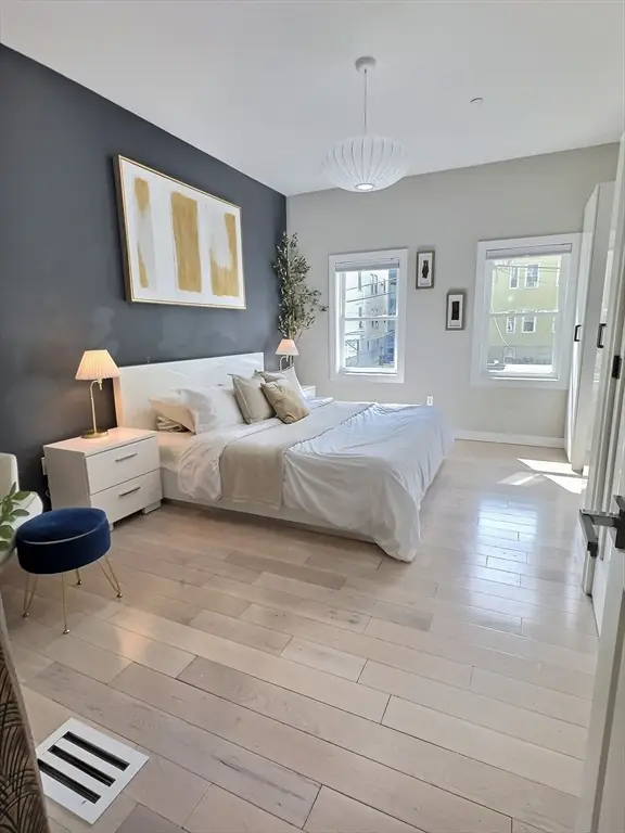 187 London St #1, Boston, MA 02128 - Image #2