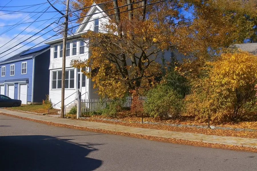 22 Prescott St, Medford, MA 02155 - Image #2