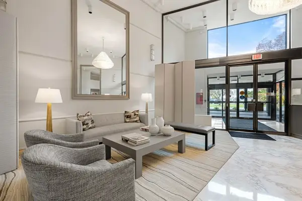 280 Boylston St #908, Newton, MA 02467