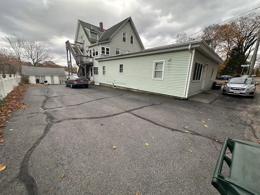 17 Mount Pleasant St, Webster, MA 01570 - Image #3