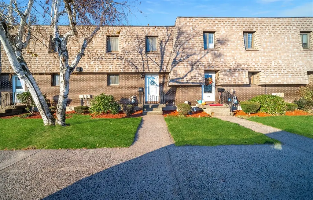 172 Beekman Dr #172, Agawam, MA 01001 - Image #1