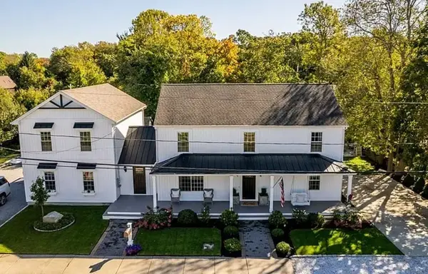 98 Mccabe St, Dartmouth, MA 02747