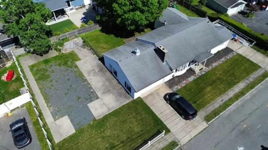 344 Frieda St, New Bedford, MA 02744 - Image #2