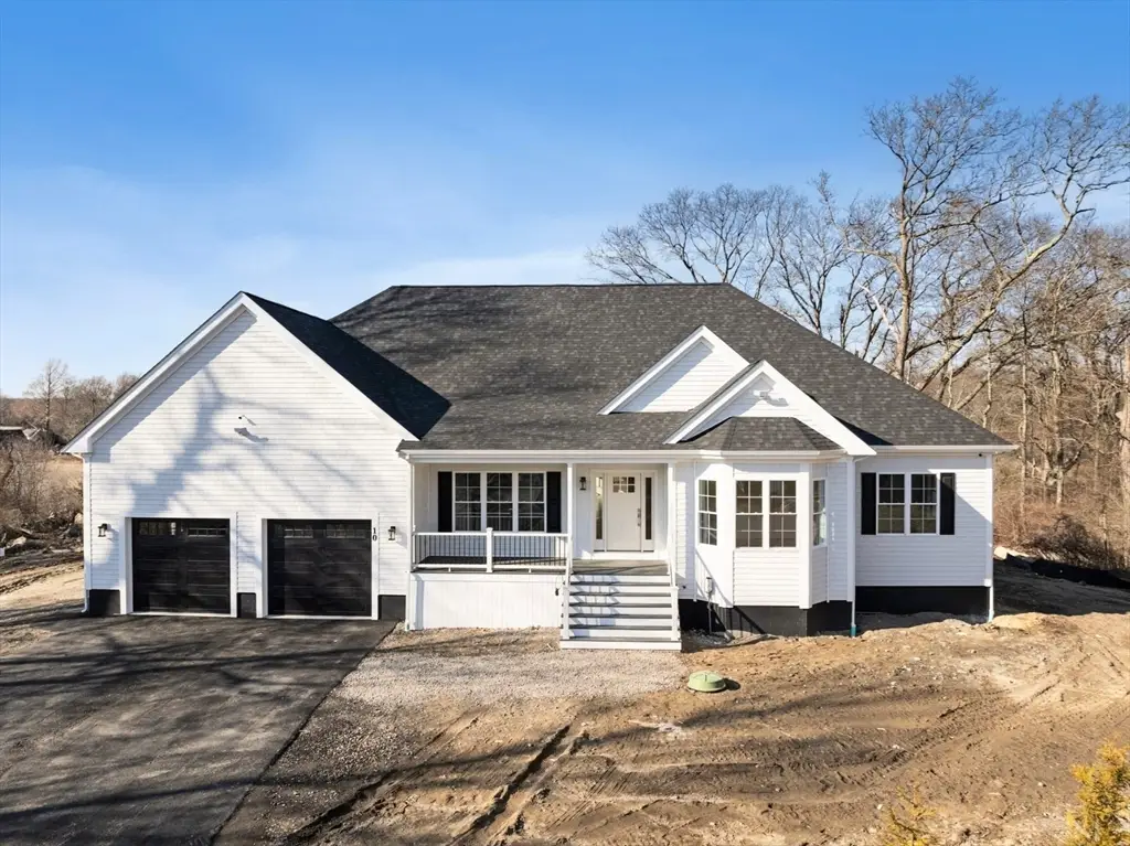 212 Rockland, Dartmouth, MA 02748 - Image #1