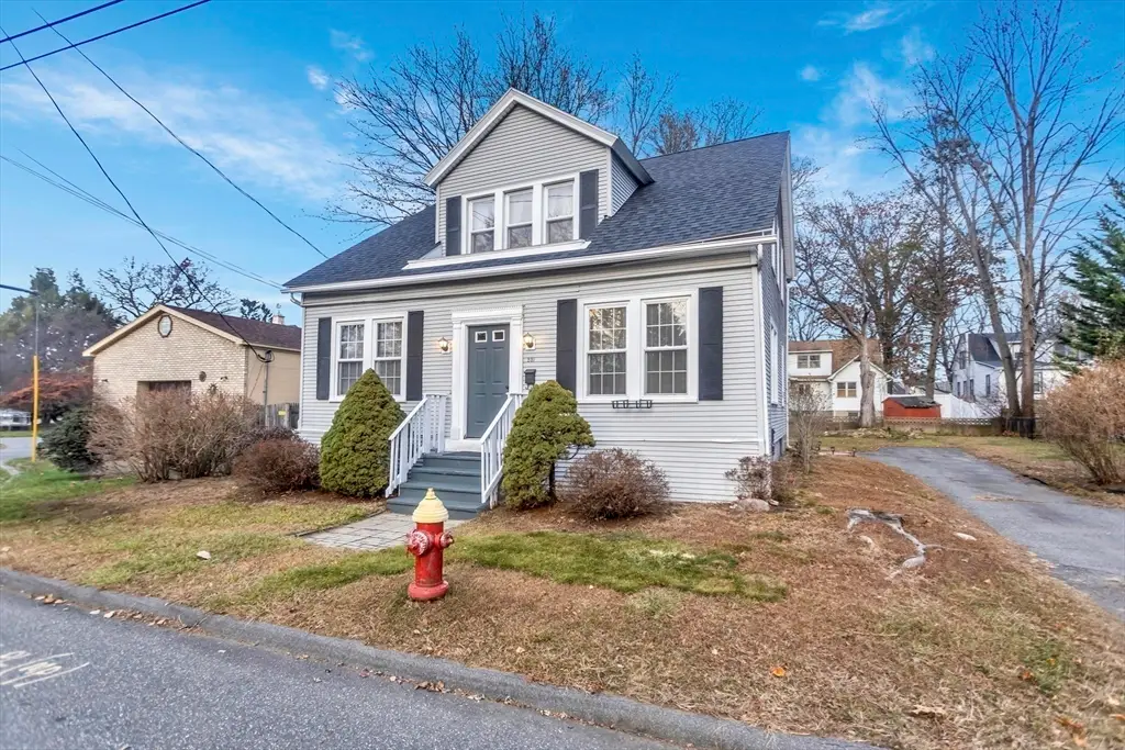 231 Wheatland Ave, Chicopee, MA 01020 - Image #1