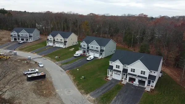 64 Uncas Avenue Extension, Franklin, MA 02038