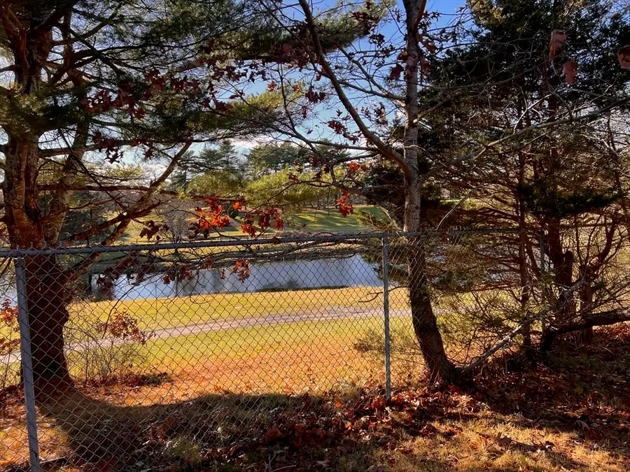 33 Reservoir Ave, Lakeville, MA 02347 - Image #3