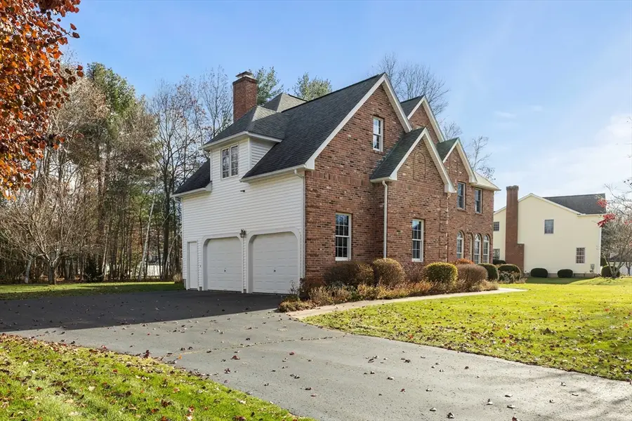 161 Wildflower Circle, Westfield, MA 01085 - Image #3