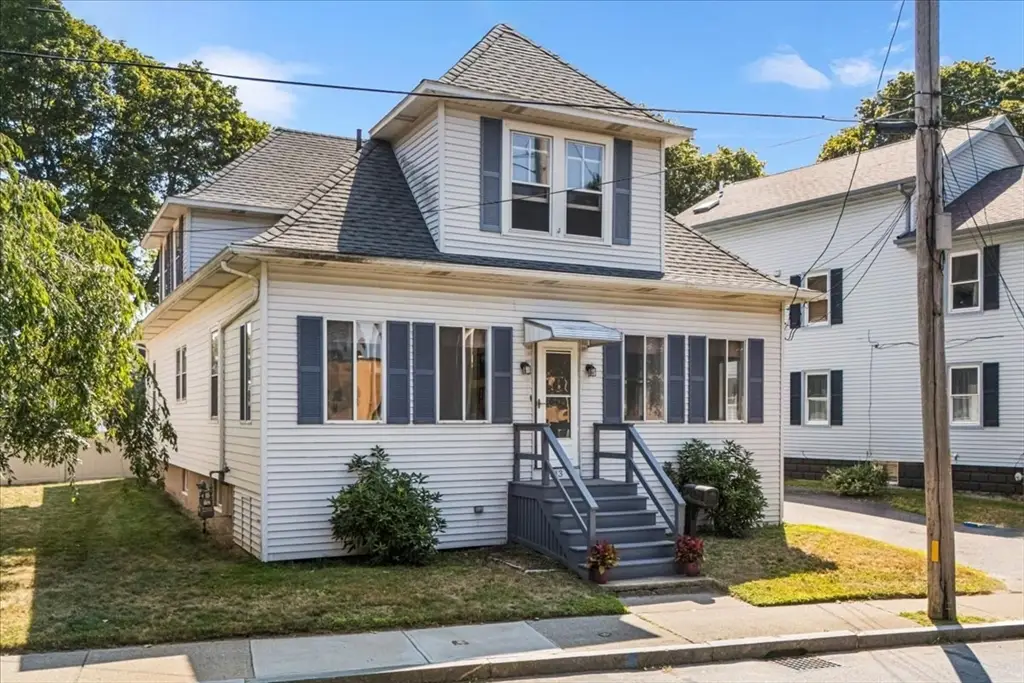 313 Main, Fairhaven, MA 02719 - Image #1