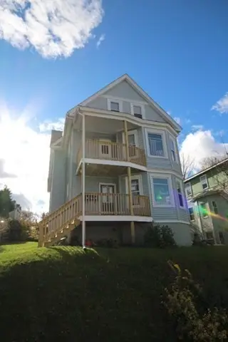 74 Green Hill Pkwy, Worcester, MA 01605