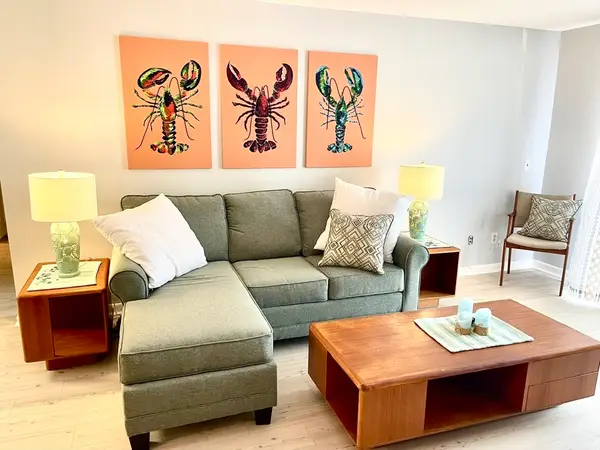 44 Lexington Ave #4, Gloucester, MA 01930