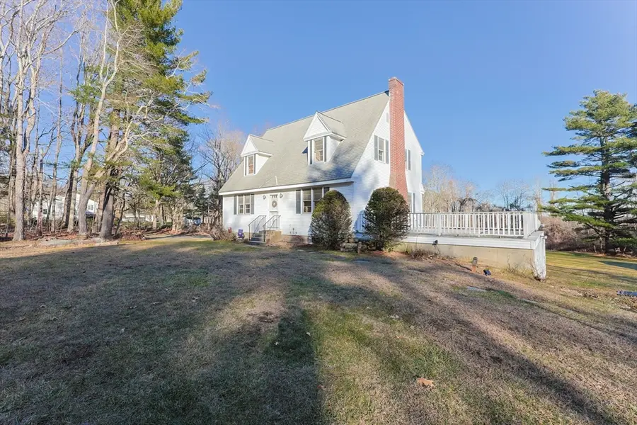 127 Glenview St, Upton, MA 01568 - Image #2