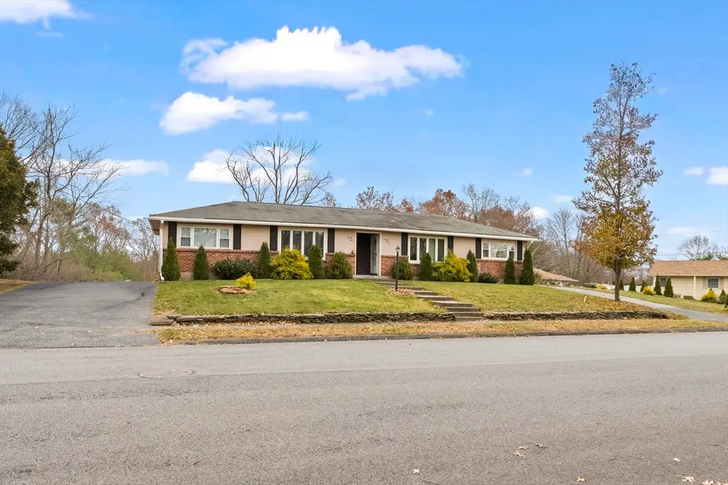 45-45A Kinglet Dr, Shrewsbury, MA 01545 - #1