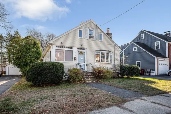 445 E Foster St, Melrose, MA 02176