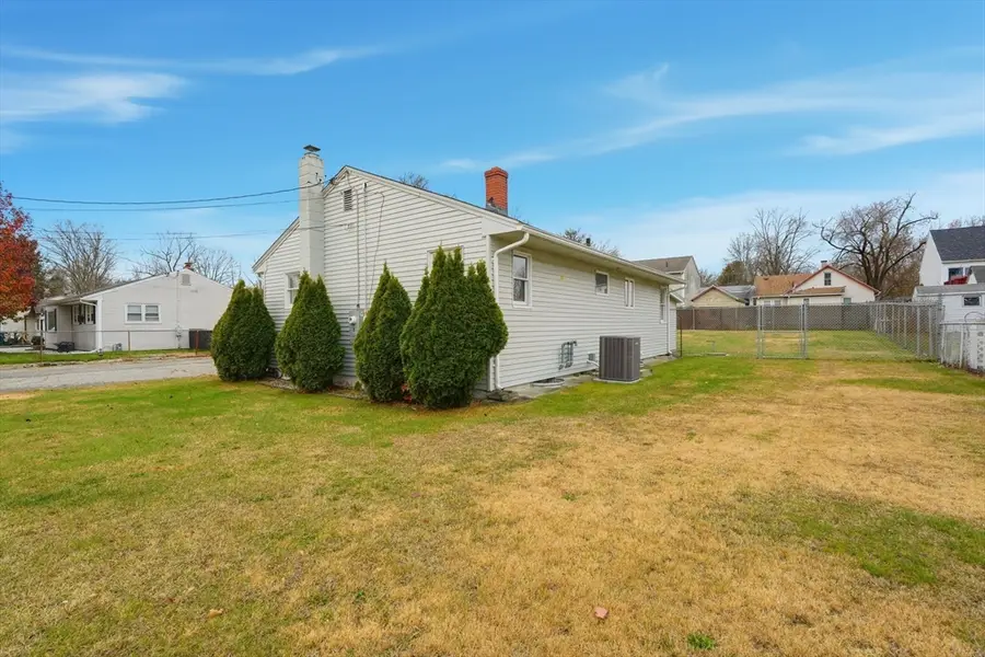 30 Jerilis Dr, Springfield, MA 01119 - Image #3