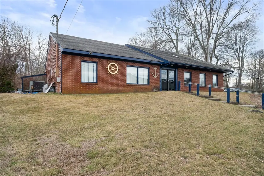 304 Main St, Bourne, MA 02532 - Image #3