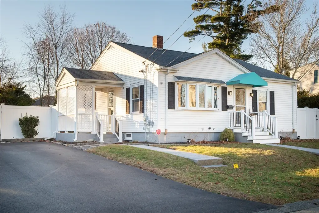 395 Hawes St, New Bedford, MA 02745 - Image #1