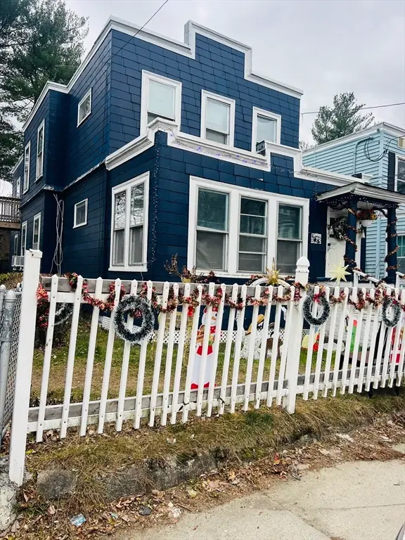 6 Longwood Dr, Methuen, MA 01844