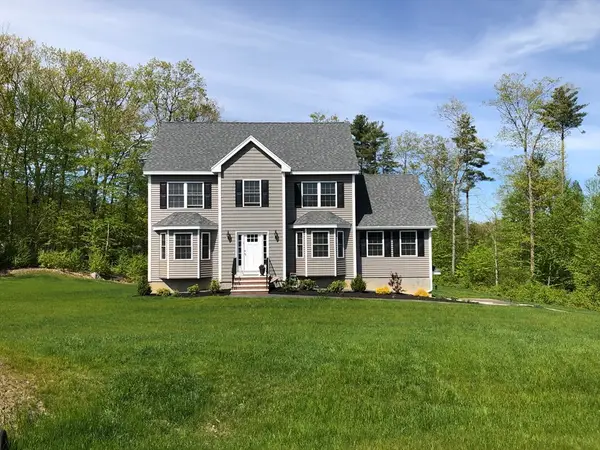17 Blaisdell, Raymond, NH 03077