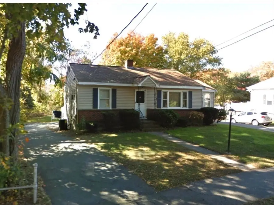 347 Ash St, Reading, MA 01867 - Image #2