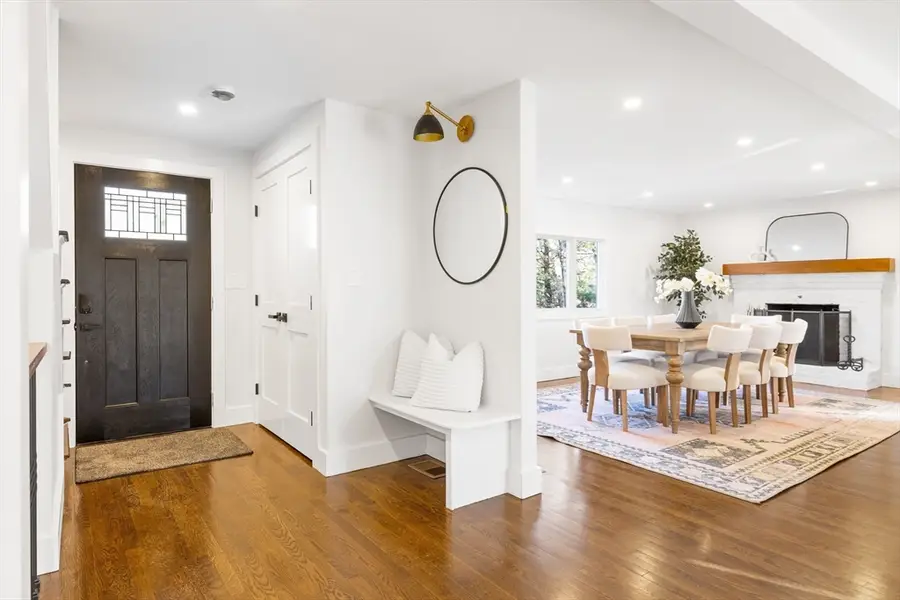 157 Wilshire Dr, Sharon, MA 02067 - Image #3